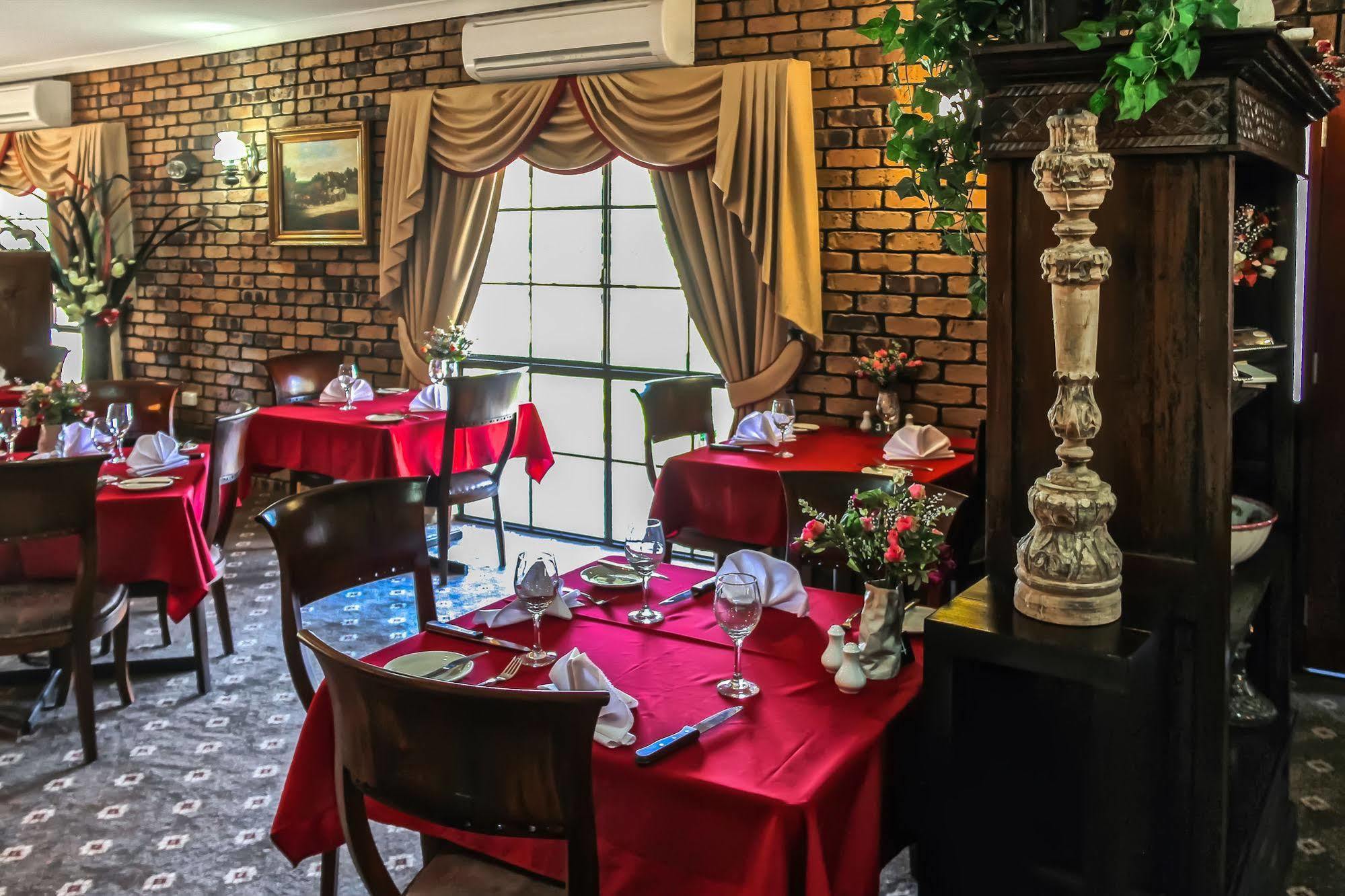 Overlander Homestead Motel Roma Extérieur photo